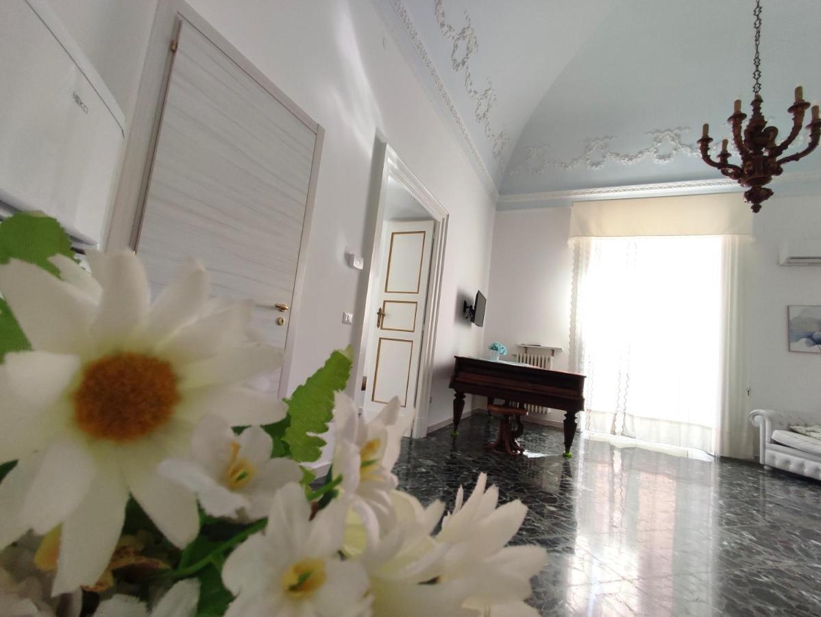 Apartamento Dimora Della Marchesa - Al Duomo Manfredonia Exterior foto