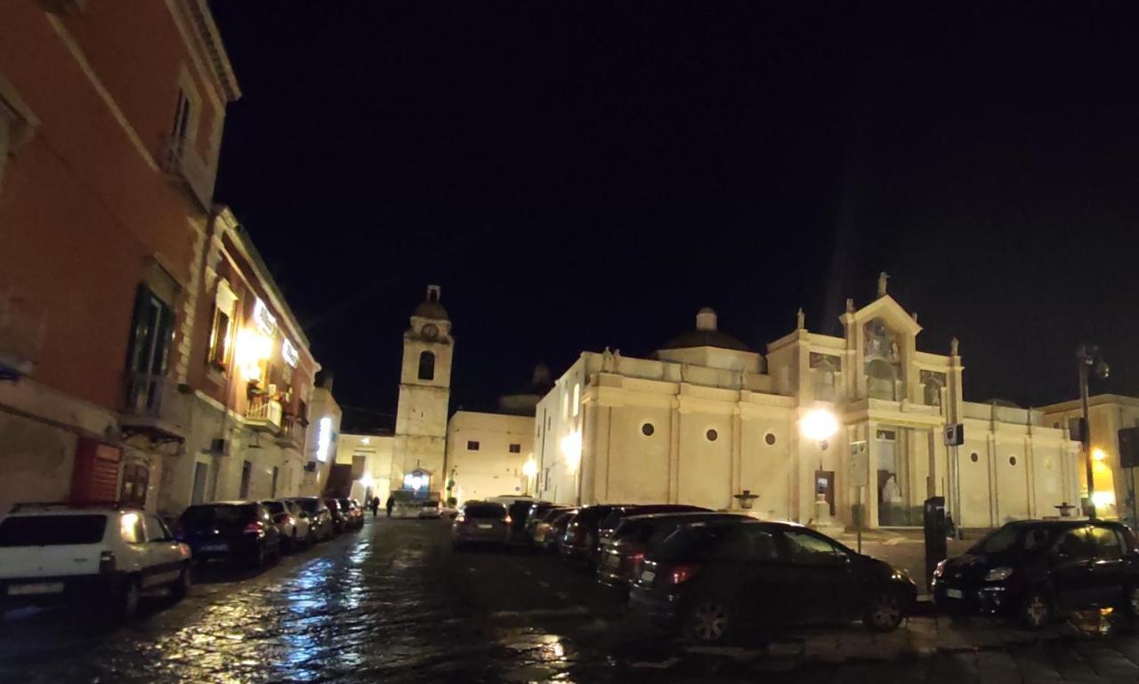 Apartamento Dimora Della Marchesa - Al Duomo Manfredonia Exterior foto