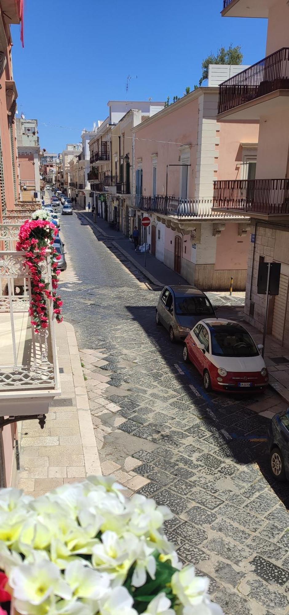 Apartamento Dimora Della Marchesa - Al Duomo Manfredonia Exterior foto